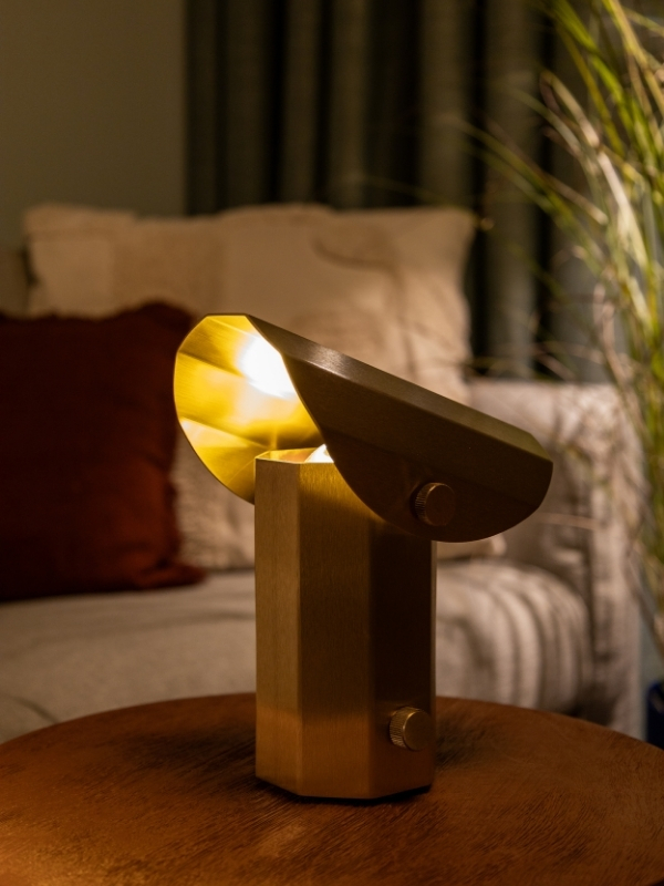 lampa stojaca zlota Apolin