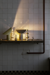 Lampa stołowa APOLIN z perforowanym daszkiem, 30 cm, szczotkowana stal