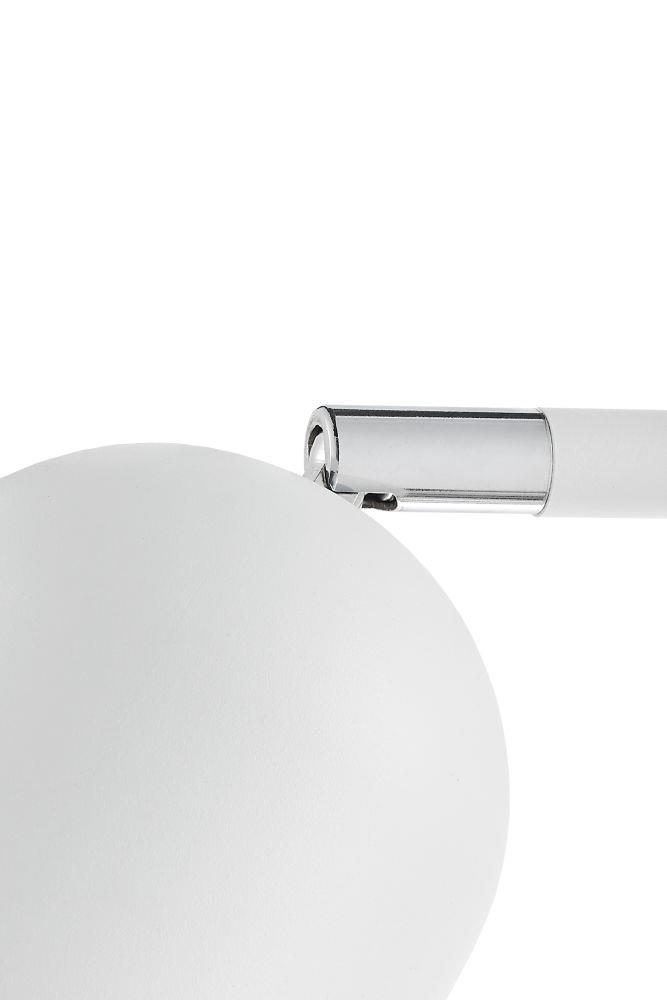 SPARK 4 four-point ceiling spotlight white with chrome finish, on a bar