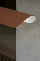 Лінійний підвісний світильник APOLIN 65 см, ламаний рожево-білий